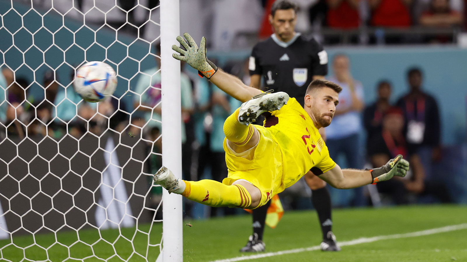 Spain’s Unai Simon Just Broke a World Cup Record That Stood for 36 Years