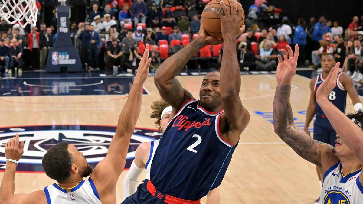 Kawhi Leonard Showed Up at Summer League. His Trade to Toronto Is Still Stuck.
