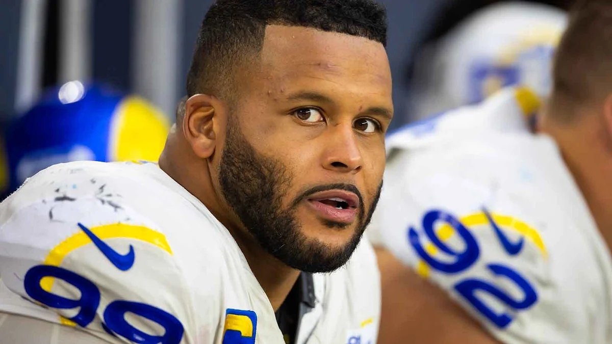 A Reporter Just Called It a ‘Legendary Announcement.’ Rams Fans Think They Know What’s Coming.