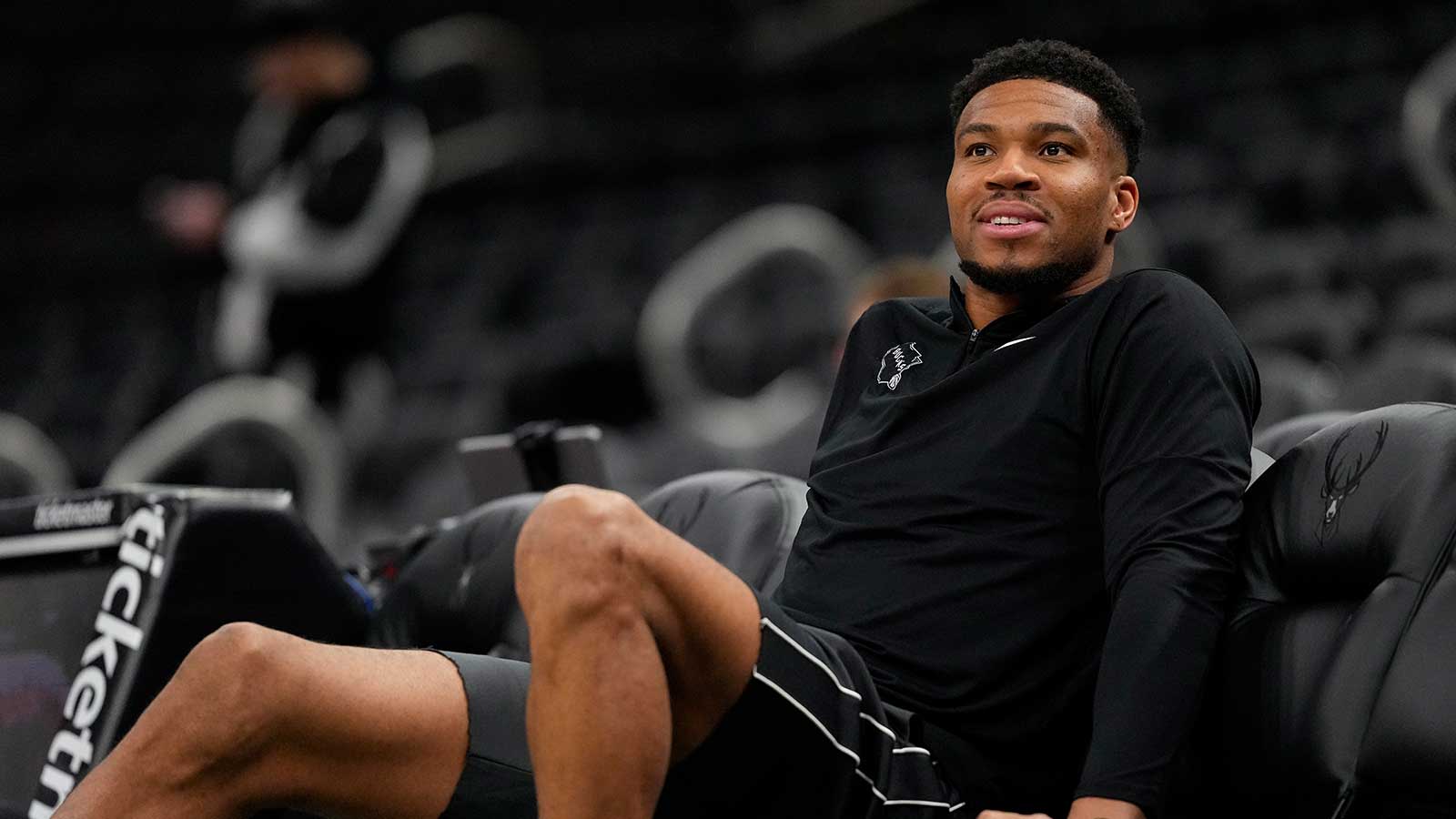 Giannis Antetokounmpo Didn’t Know Who OJ Mayo Was. Mayo Let Him Know.
