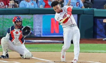 Red Sox Veteran Crushes 490-Foot Home Run in Historic Derby Opener