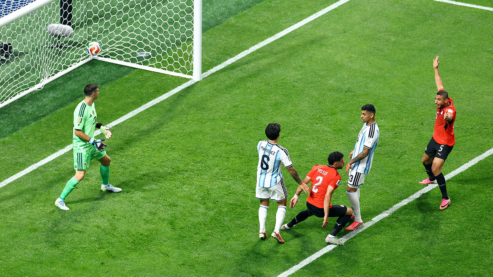 Messi’s PK saved. Egypt up early on Argentina in Round of 16.