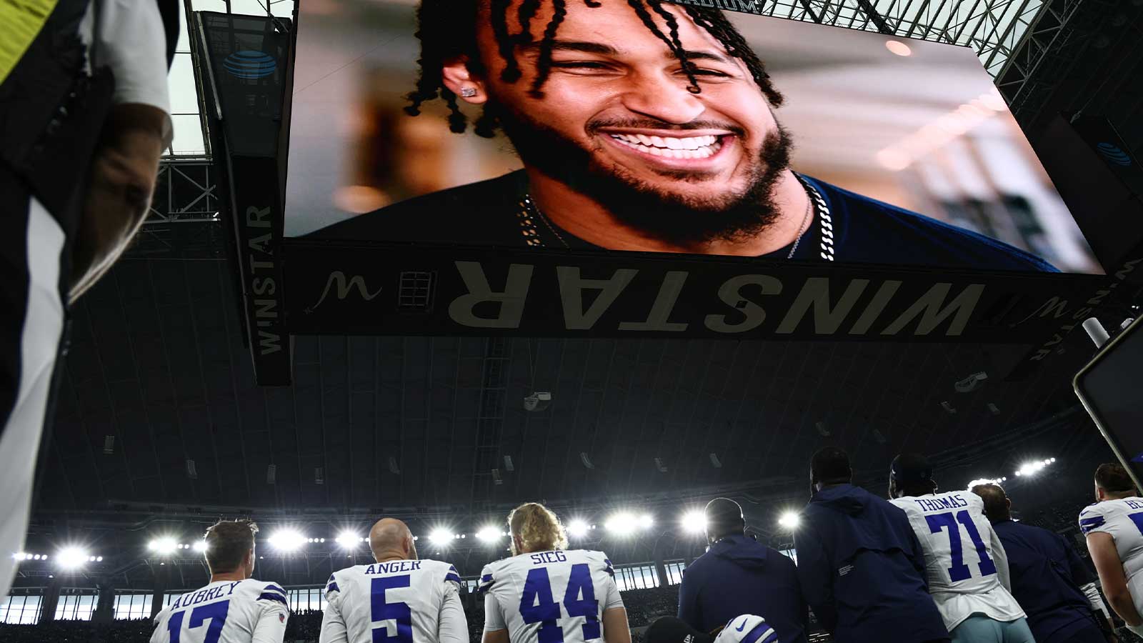 Cowboys’ Marshawn Kneeland Had CTE at Time of Suicide, Researchers Confirm