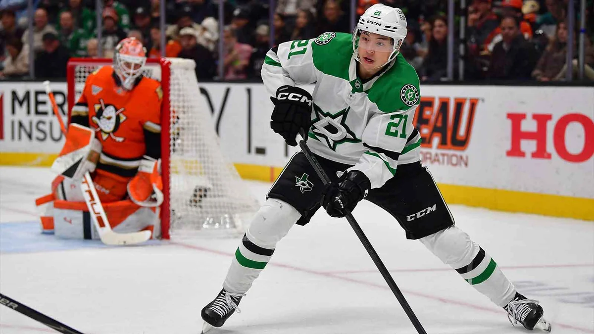 How One Trade Move Could Reshape the Penguins Future Around Jason Robertson