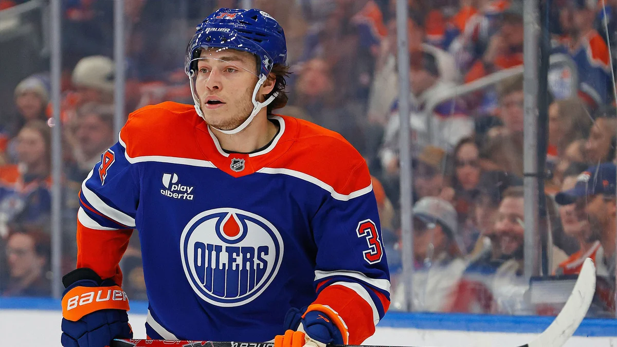 Colton Dach Opens Up About Playing for Mike Babcock After Signing Extension with Oilers