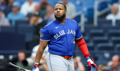Vladimir Guerrero Jr. Back in Blue Jays Lineup Less Than 24 Hours After Back Scare