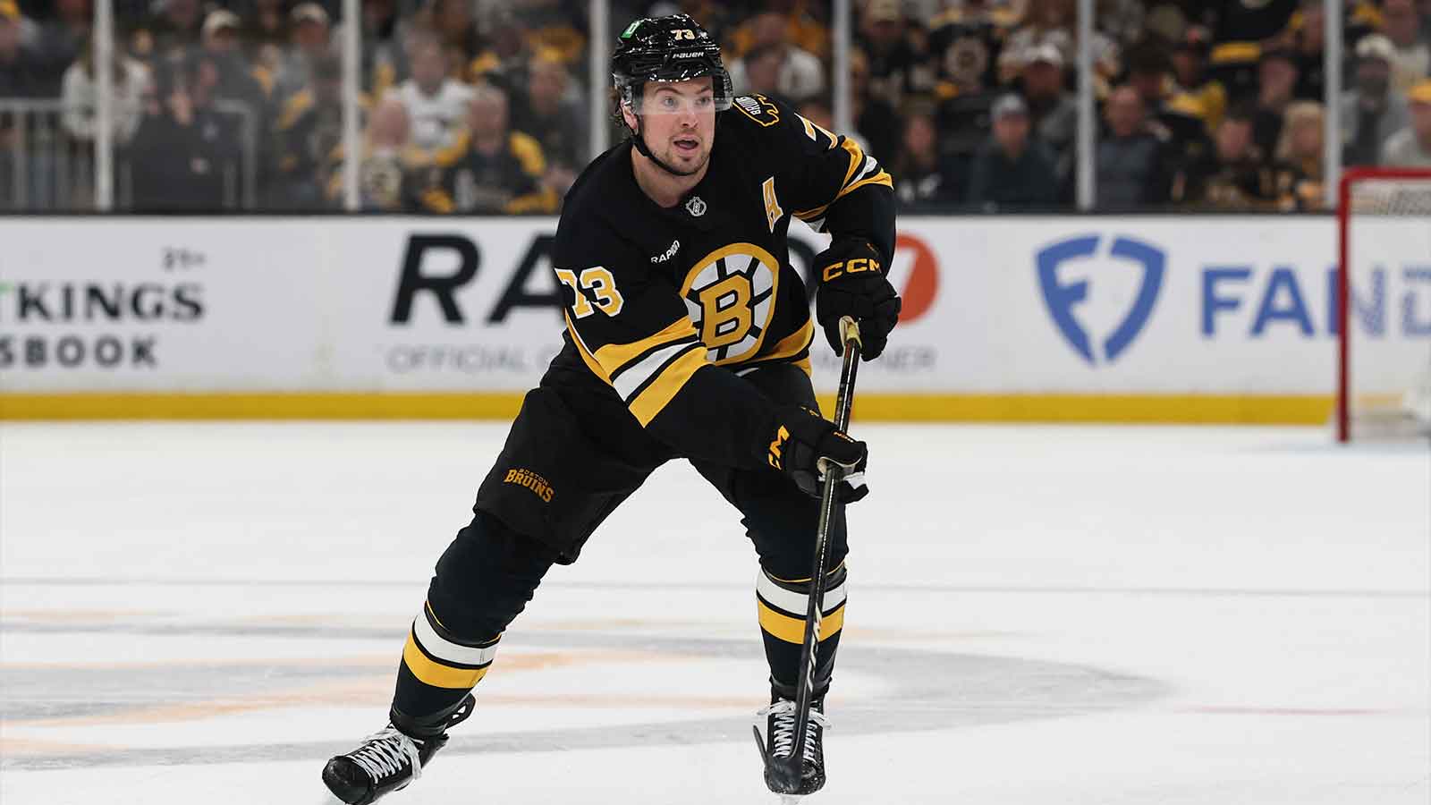 The One Bargain Free Agent the Bruins Should Grab Before Someone Else Does