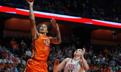 Brittney Griner Passes Another Legend as Connecticut Finally Gets a Win