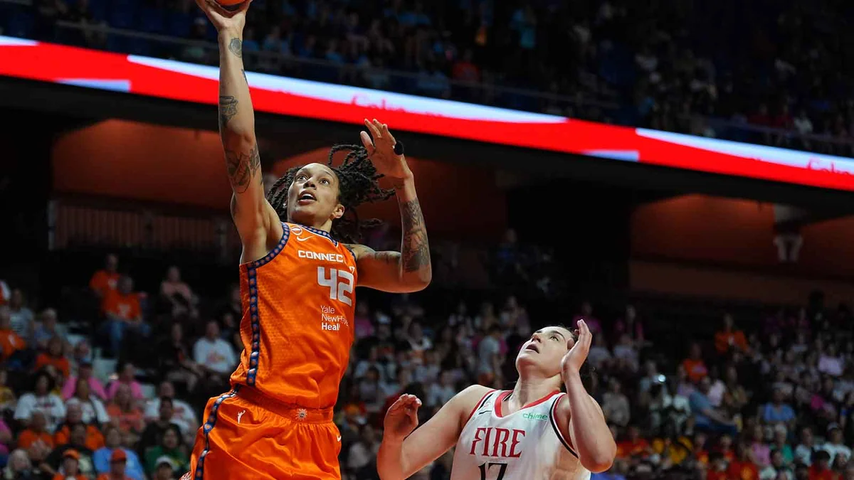 Brittney Griner Passes Another Legend as Connecticut Finally Gets a Win