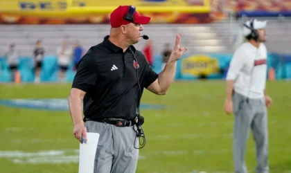 Jeff Brohm Flips a Four-Star DL From Tennessee, and Louisville Needed This One