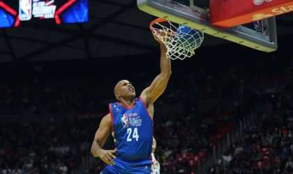 Richard Jefferson Says There’s a War Inside Lakers Nation Between Kobe Fans and LeBron Fans