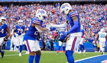 Keon Coleman Has Two Choices in 2026. The Bills Aren’t Waiting Around for His Answer.