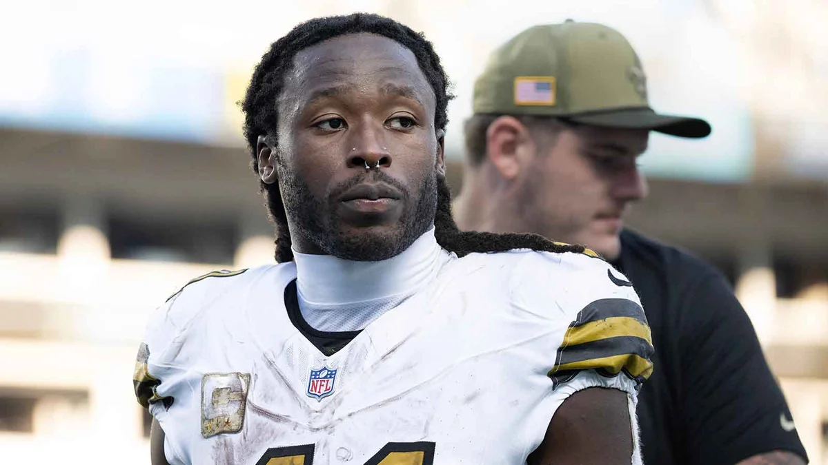 Alvin Kamara Stays in New Orleans. The Saints Backfield Just Got a Whole Lot Stronger.