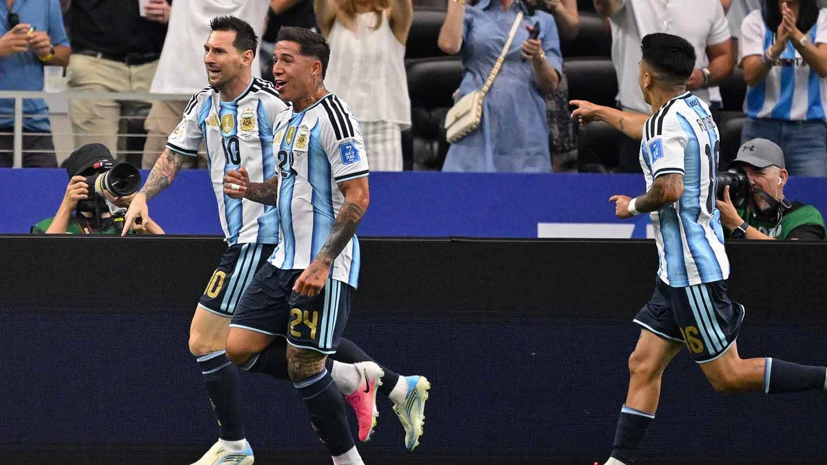 Messi Hoisted on Fernandez’s Shoulders After Argentina Shocks England in Extra Time