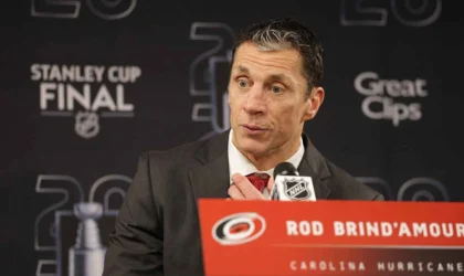 Carolina Hurricanes Lock Up 6-Foot-4 Swedish Defenseman Who Won Gold at World Juniors
