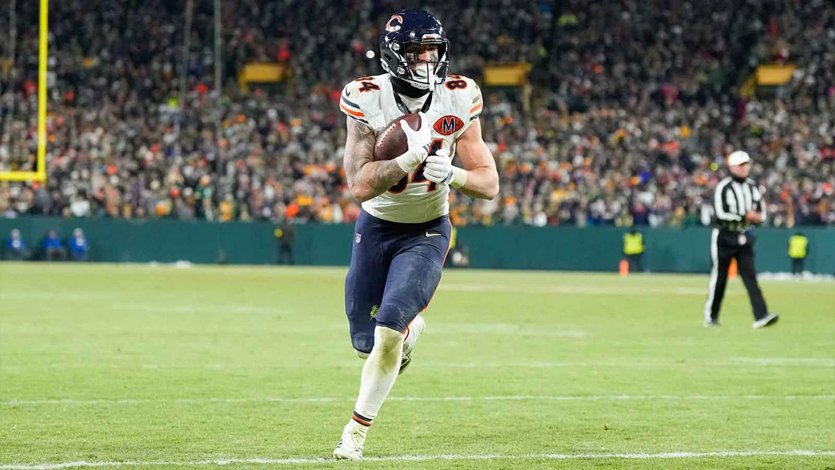 Colston Loveland Just Jumped Travis Kelce on a Top 10 List. No, That’s Not a Typo.