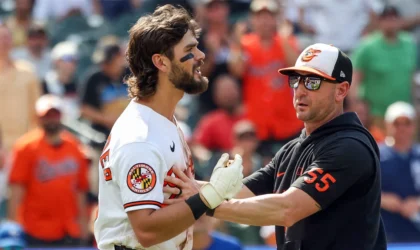 Blaze Alexander’s Broken Hand Leaves Orioles Scrambling at Third Base