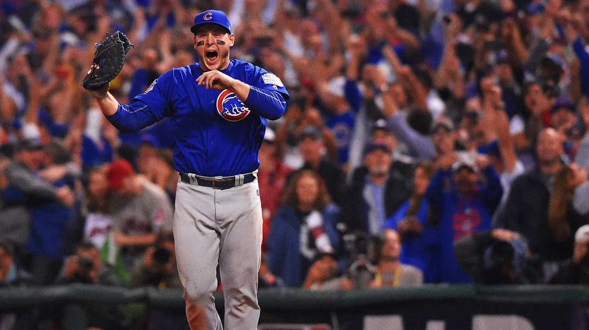 Anthony Rizzo Caught a Cubs Homer in the Bleachers. While Holding His Kid.