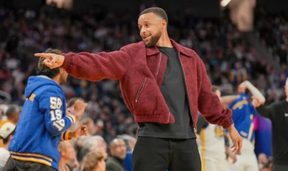 Charles Barkley Says Stephen Curry Would’ve Gotten ‘Broken in Half’ in the 90s NBA