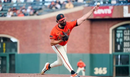Cubs Need Pitching Help. A Giants Starter Might Be the Cure.