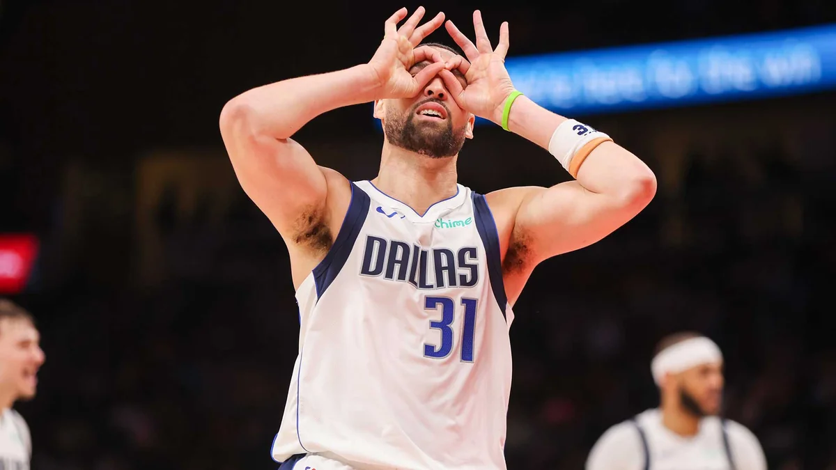 Chad Johnson Says Klay Thompson Is Headed to Miami. Here’s What We Know.