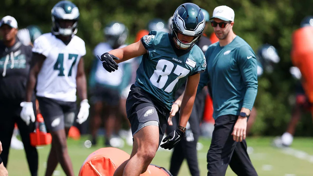 Eagles Rookie Tight End Made the Jump From QB. Now He’s Already Turning Heads.