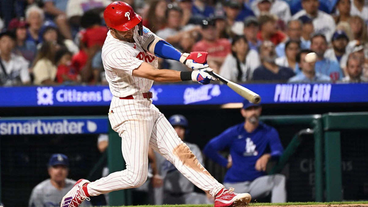 Turner Hits 200th Homer and Commits 15th Error in the Same Game. He’s ‘Just Happy We Got the Win.’