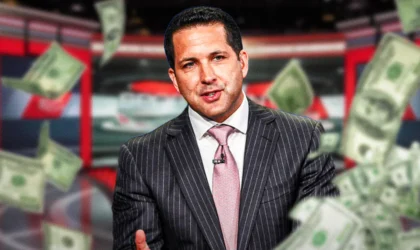 Adam Schefter and ESPN Are Close on a Deal That Runs Into the 2030s