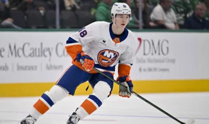 Islanders’ Matthew Schaefer Just Had a Rookie Season for the Ages. His Contract Can Wait.
