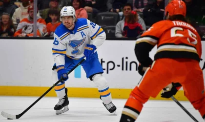 Robert Thomas Trade Could Finally Fix Boston’s Biggest Problem