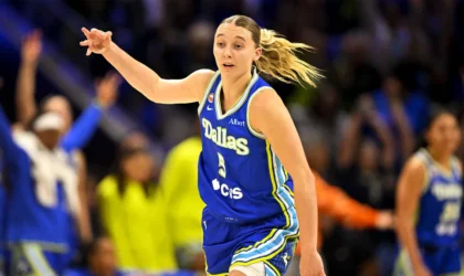 Rookie Azzi Fudd Has Dallas Rolling, But Paige Bueckers’ Status Could Change Everything