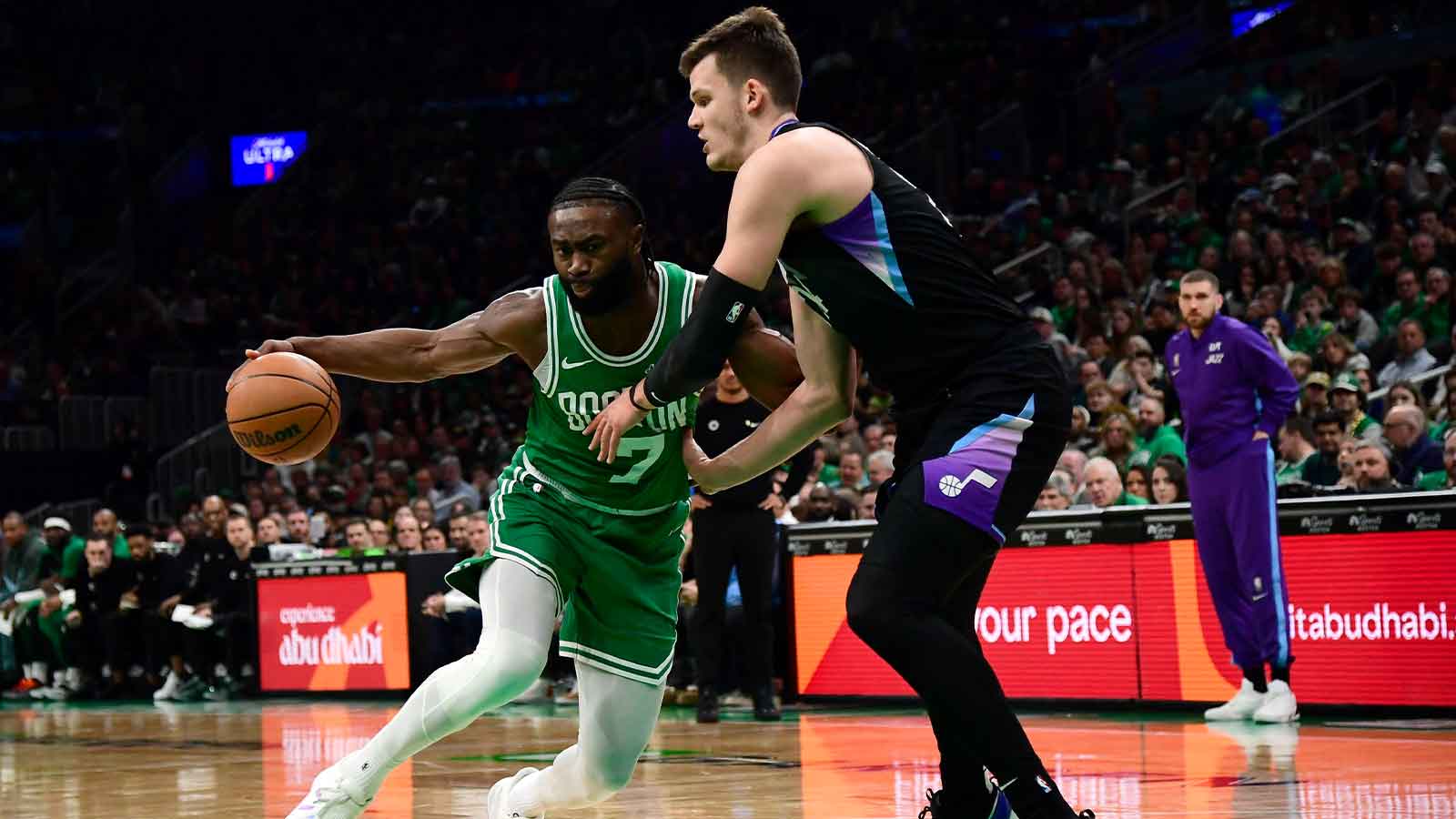 CBS Analyst Asks the Question Lakers Fans Don’t Want to Hear About Walker Kessler