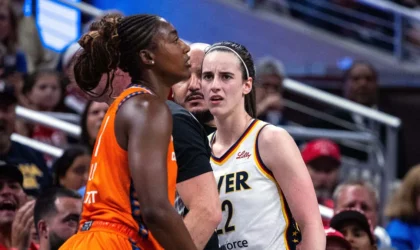 Caitlin Clark’s Tech Trouble Has Her Coach Joking About a Strategic Suspension