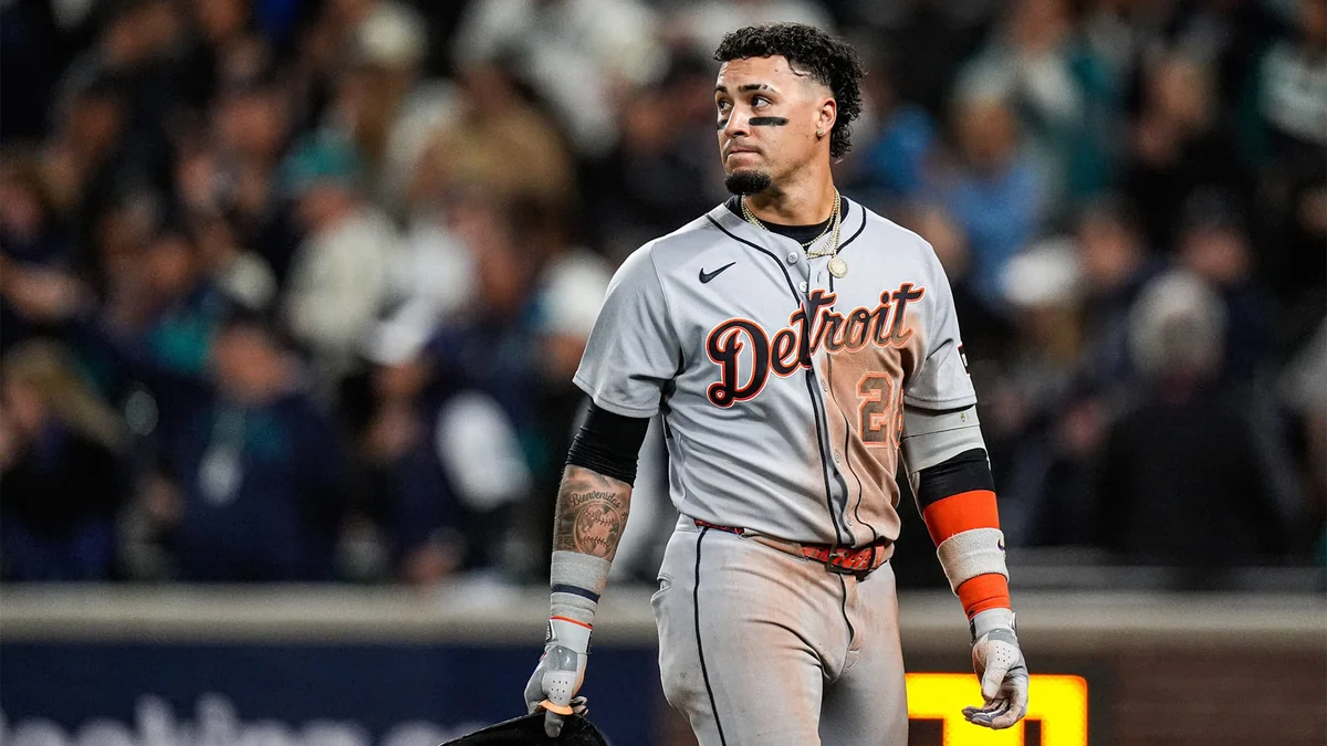 Javier Baez Returns to the Field Just as the Tigers Face a Tough Trade Deadline Call