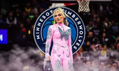 WWE Star Tiffany Stratton Puts Timberwolves Fans in a Frenzy With Target Center Visit