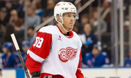 Patrick Kane Says He’s the Kyrie Irving of Hockey. The Tape Backs Him Up.