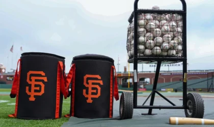 Giants Told Teams Jung Hoo Lee Is Off Limits. Heliot Ramos Is a Different Story.