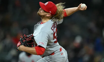 Cardinals’ Ryne Stanek Sprains Ankle in Doubleheader Sweep by Brewers