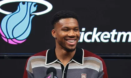 Giannis Spotted Dwyane Wade’s Statue While Driving. His Reaction Was Pure Joy.