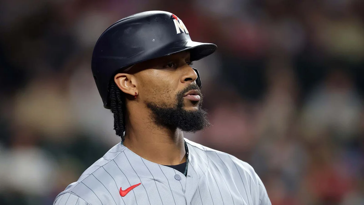 Byron Buxton Leaves Twins Game With Hip Problem. Same One That’s Bothered Him All Year.