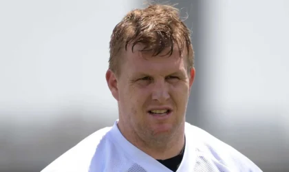 Former Chiefs Lineman Jordan Devey Dies by Suicide at 38, Wife Says