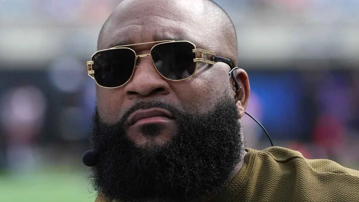 Top 2027 Recruit Marcus Spears Jr. Chooses Texas. Dad Approves.