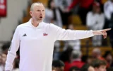 Indiana Hoosiers Football Won a Title. Darian DeVries Says the Basketball Team Isn’t Backing Down.
