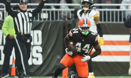 Gary Barnidge Sees a ‘Receiver in a Tight End’s Body’ in Browns Teammate Harold Fannin Jr.