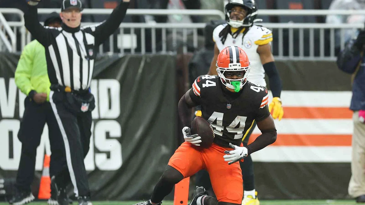 Gary Barnidge Sees a ‘Receiver in a Tight End’s Body’ in Browns Teammate Harold Fannin Jr.
