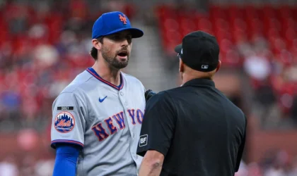 Clay Holmes Fractured His Fibula. He Still Wants to Stay With the Mets.
