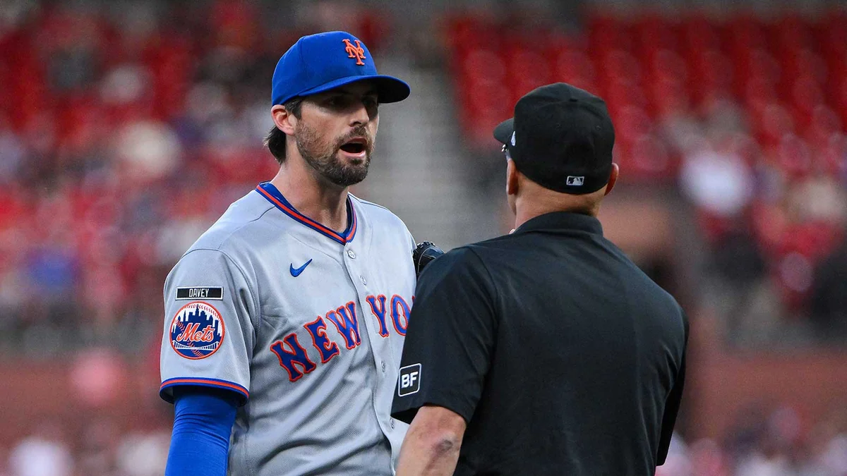 Clay Holmes Fractured His Fibula. He Still Wants to Stay With the Mets.