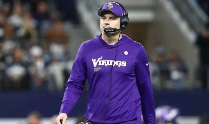 Kevin O’Connell Has Seen What a Full Season From His QB Does. That’s the Whole Point of This Camp.