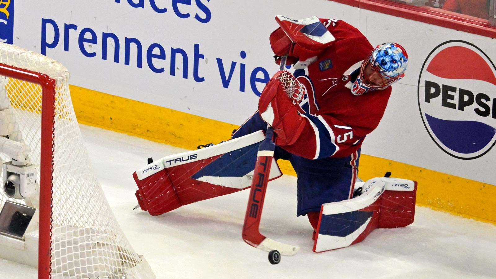 Jakub Dobes Signs Three-Year Extension After Taking Over as Canadiens’ Playoff Starter