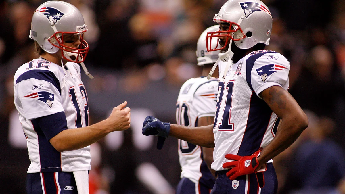 Tom Brady Reveals the Unscripted Hotel Meeting That Landed Randy Moss in New England